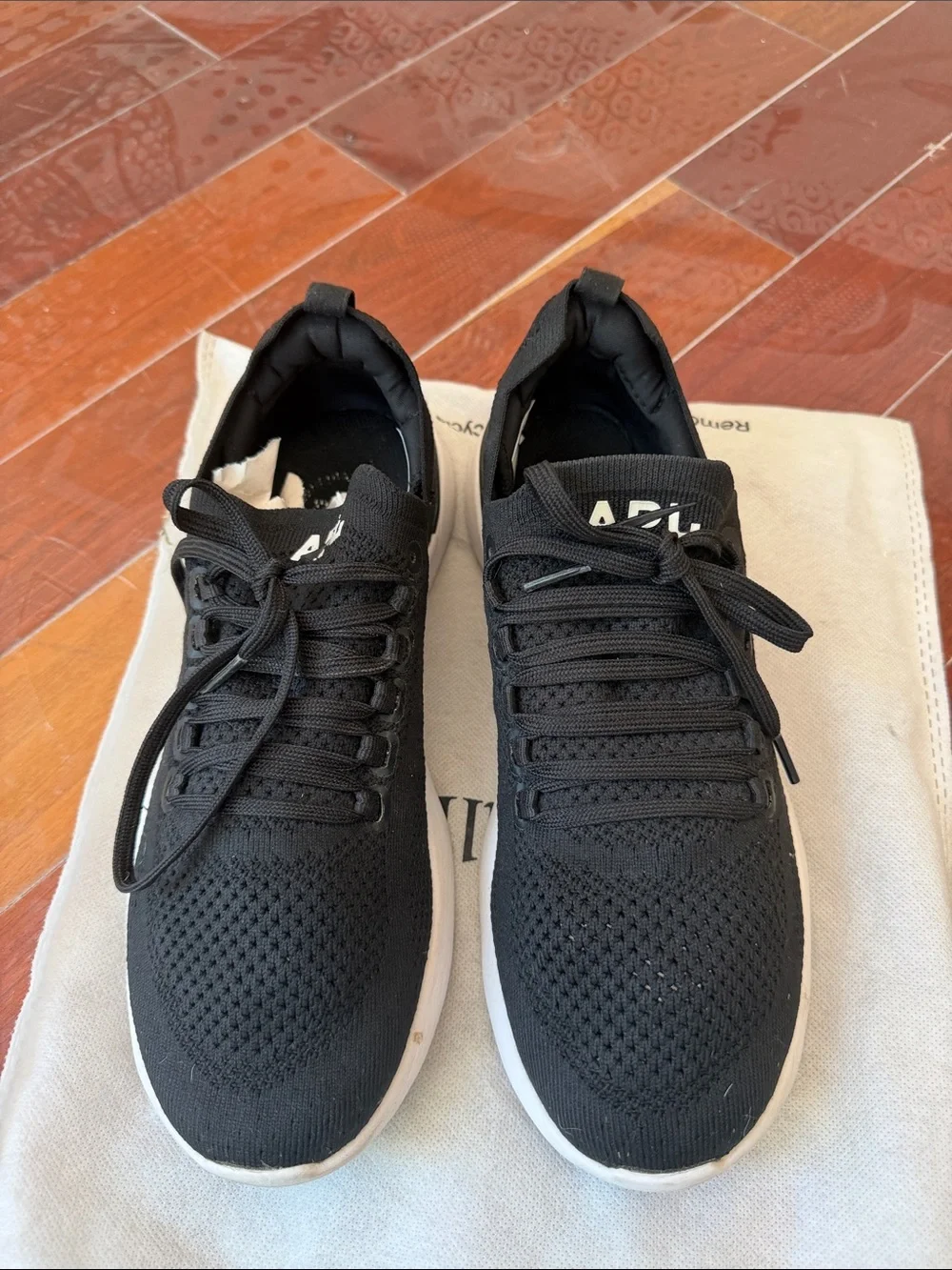 APL‎ sneakers Techloom Breeze size 9